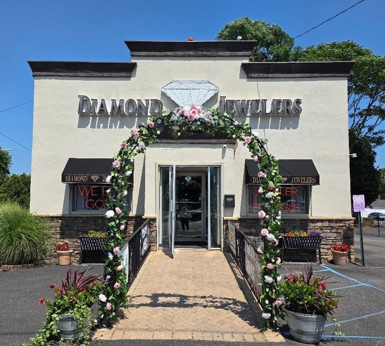 Diamond Jewelers store exterior